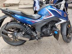 CB Hornet 160R